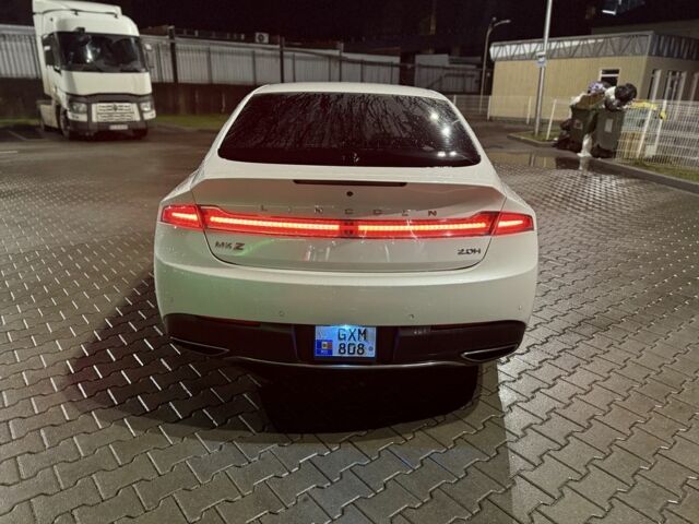 Белый Линкольн МКЗ, объемом двигателя 2 л и пробегом 215 тыс. км за 6950 $, фото 5 на Automoto.ua