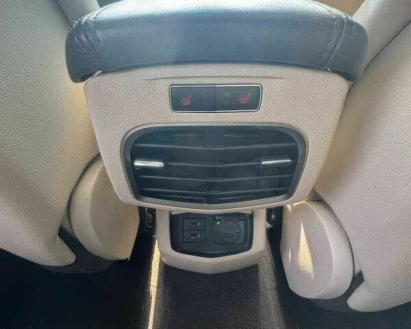 Белый Линкольн МКЗ, объемом двигателя 0 л и пробегом 88 тыс. км за 4800 $, фото 6 на Automoto.ua