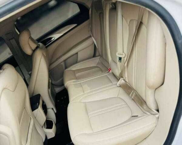 Линкольн МКЗ 2017 в Тернополе на Automoto.ua Белый Линкольн МКЗ, объемом двигателя 2 л и пробегом 56 тыс. км за 2800 $, фото 9 на Automoto.ua