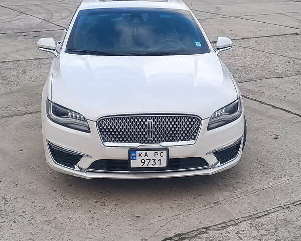 Белый Линкольн МКЗ, объемом двигателя 2 л и пробегом 151 тыс. км за 18300 $, фото 5 на Automoto.ua