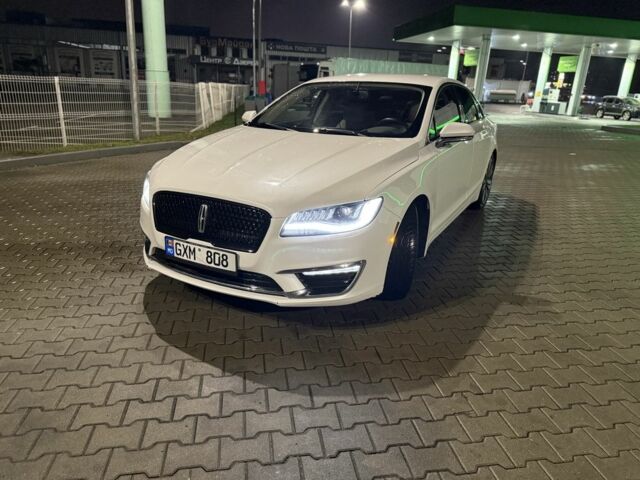 Белый Линкольн МКЗ, объемом двигателя 2 л и пробегом 215 тыс. км за 6950 $, фото 1 на Automoto.ua