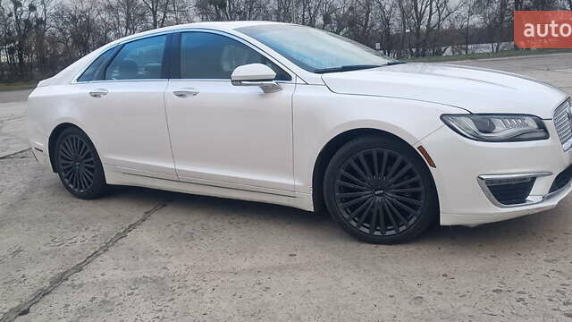 Белый Линкольн МКЗ, объемом двигателя 2 л и пробегом 151 тыс. км за 18300 $, фото 2 на Automoto.ua