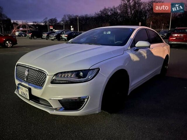 Белый Линкольн МКЗ, объемом двигателя 3 л и пробегом 82 тыс. км за 18000 $, фото 7 на Automoto.ua