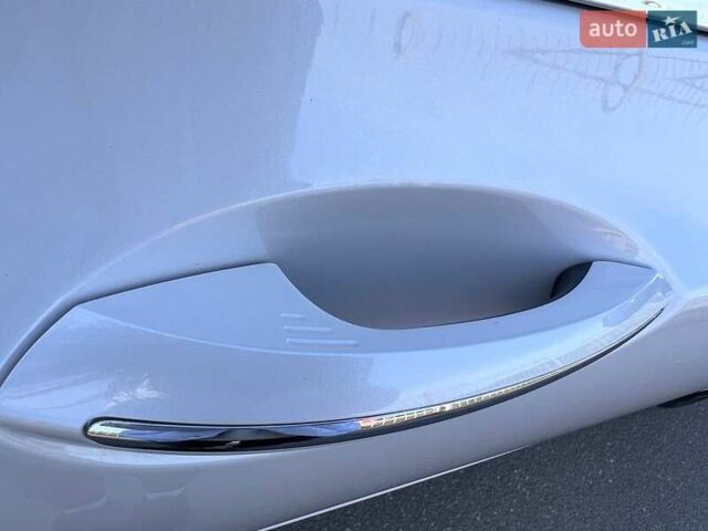 Белый Линкольн МКЗ, объемом двигателя 3 л и пробегом 82 тыс. км за 18000 $, фото 23 на Automoto.ua