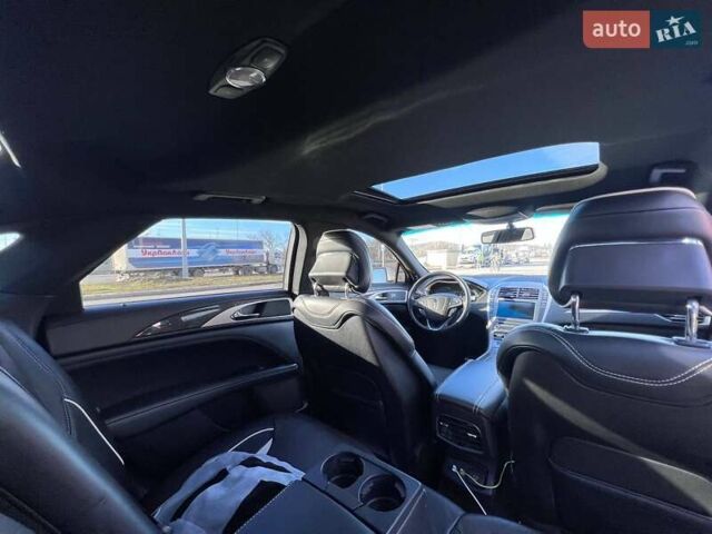 Белый Линкольн МКЗ, объемом двигателя 3 л и пробегом 82 тыс. км за 18000 $, фото 18 на Automoto.ua