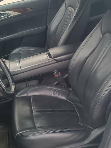 Белый Линкольн МКЗ, объемом двигателя 2 л и пробегом 151 тыс. км за 18300 $, фото 17 на Automoto.ua