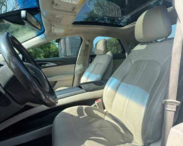 Белый Линкольн МКЗ, объемом двигателя 0 л и пробегом 88 тыс. км за 4800 $, фото 4 на Automoto.ua