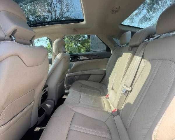 Белый Линкольн МКЗ, объемом двигателя 0 л и пробегом 88 тыс. км за 4800 $, фото 5 на Automoto.ua