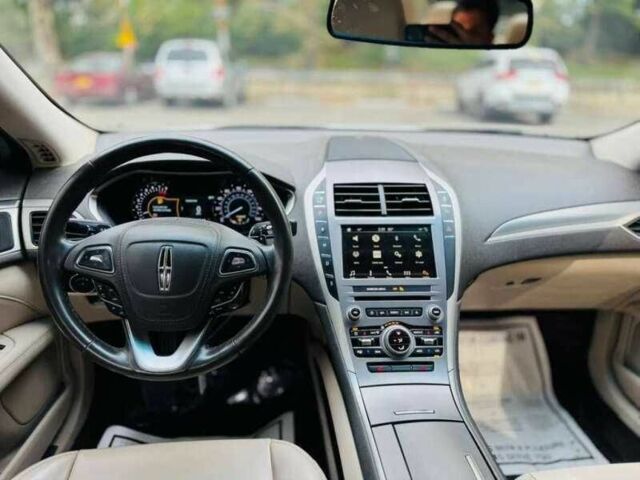 Линкольн МКЗ 2017 в Тернополе на Automoto.ua Белый Линкольн МКЗ, объемом двигателя 2 л и пробегом 56 тыс. км за 2800 $, фото 5 на Automoto.ua