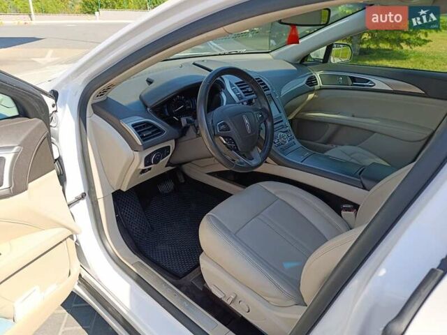 Белый Линкольн МКЗ, объемом двигателя 2 л и пробегом 143 тыс. км за 20500 $, фото 16 на Automoto.ua