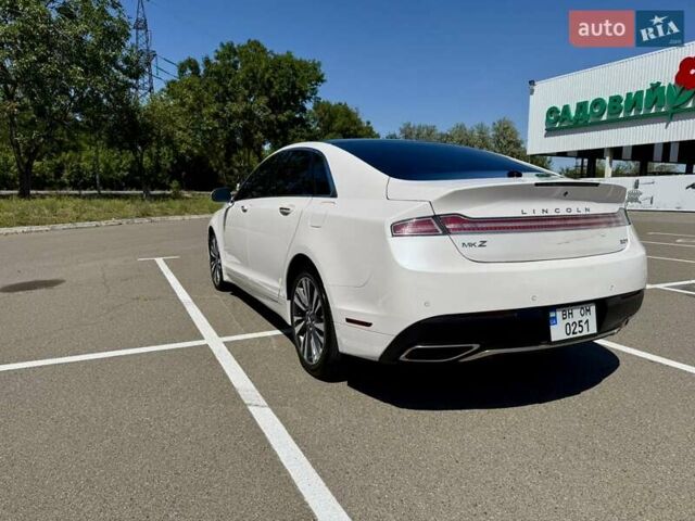 Белый Линкольн МКЗ, объемом двигателя 2 л и пробегом 110 тыс. км за 11500 $, фото 6 на Automoto.ua
