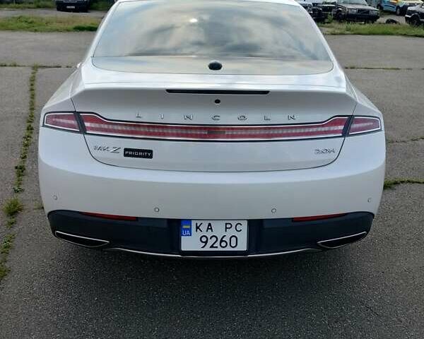 Белый Линкольн МКЗ, объемом двигателя 0 л и пробегом 249 тыс. км за 16100 $, фото 7 на Automoto.ua