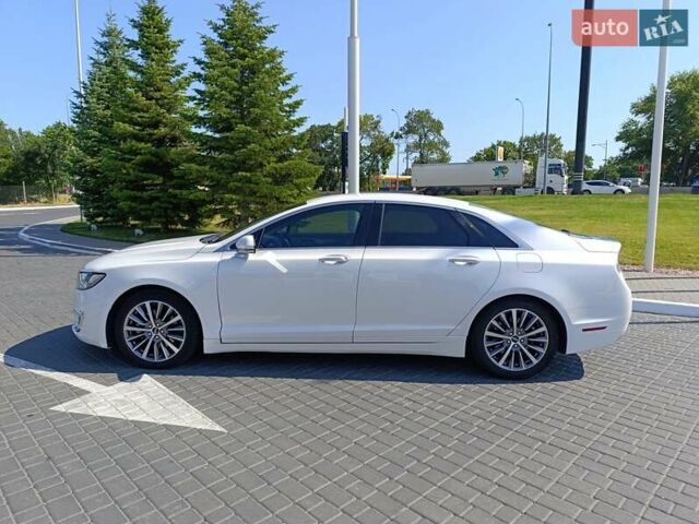 Белый Линкольн МКЗ, объемом двигателя 2 л и пробегом 143 тыс. км за 20500 $, фото 6 на Automoto.ua