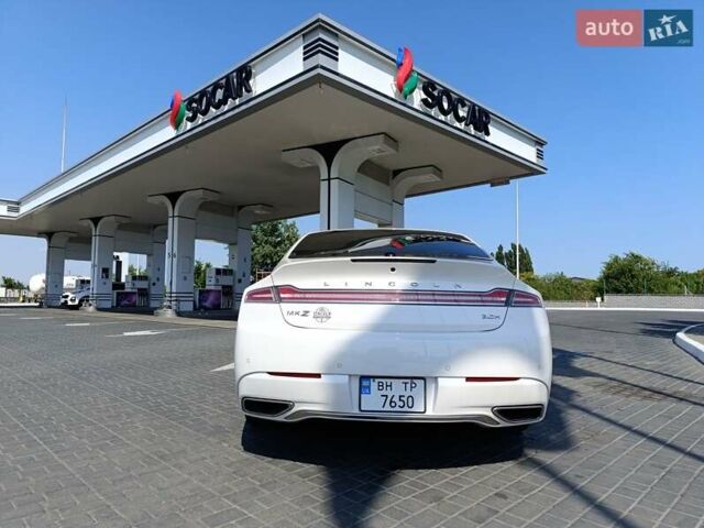 Білий Лінкольн MKZ, об'ємом двигуна 2 л та пробігом 143 тис. км за 21000 $, фото 5 на Automoto.ua