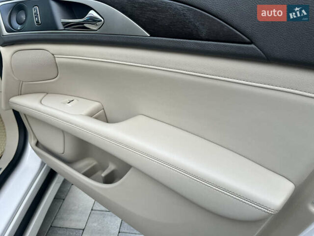 Лінкольн MKZ 2019 у Вінниці на Automoto.ua Білий Лінкольн MKZ, об'ємом двигуна 2 л та пробігом 48 тис. км за 19500 $, фото 16 на Automoto.ua