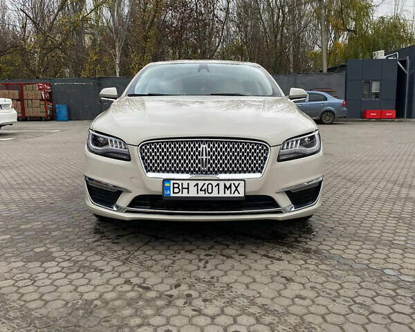 Білий Лінкольн MKZ, об'ємом двигуна 2 л та пробігом 89 тис. км за 18200 $, фото 1 на Automoto.ua