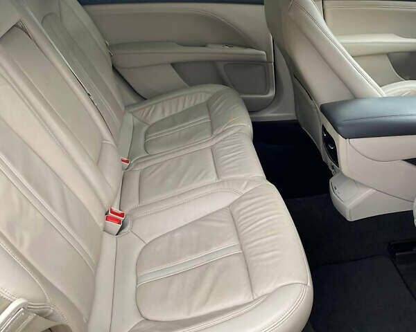 Білий Лінкольн MKZ, об'ємом двигуна 2 л та пробігом 89 тис. км за 18200 $, фото 9 на Automoto.ua