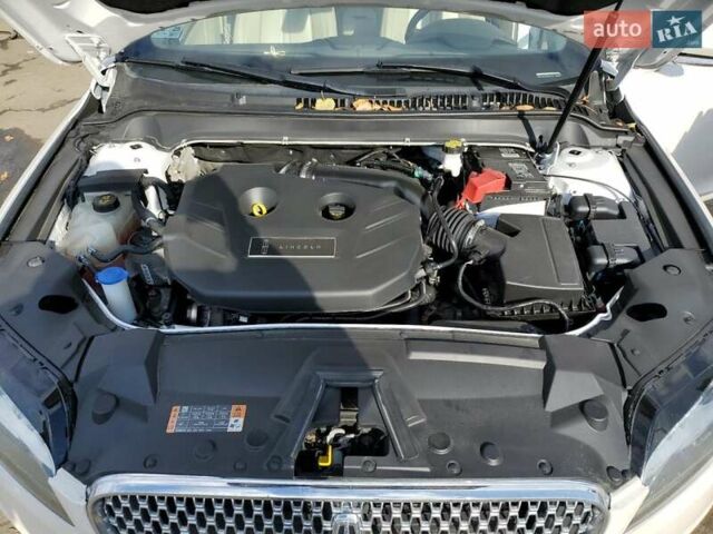 Белый Линкольн МКЗ, объемом двигателя 2 л и пробегом 112 тыс. км за 4000 $, фото 10 на Automoto.ua