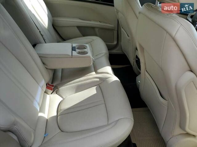 Белый Линкольн МКЗ, объемом двигателя 2 л и пробегом 112 тыс. км за 4000 $, фото 9 на Automoto.ua