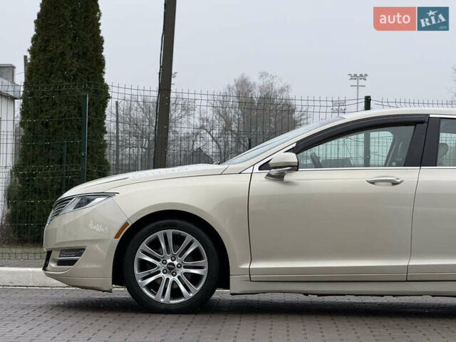 Бежевий Лінкольн MKZ, об'ємом двигуна 2 л та пробігом 190 тис. км за 13450 $, фото 11 на Automoto.ua