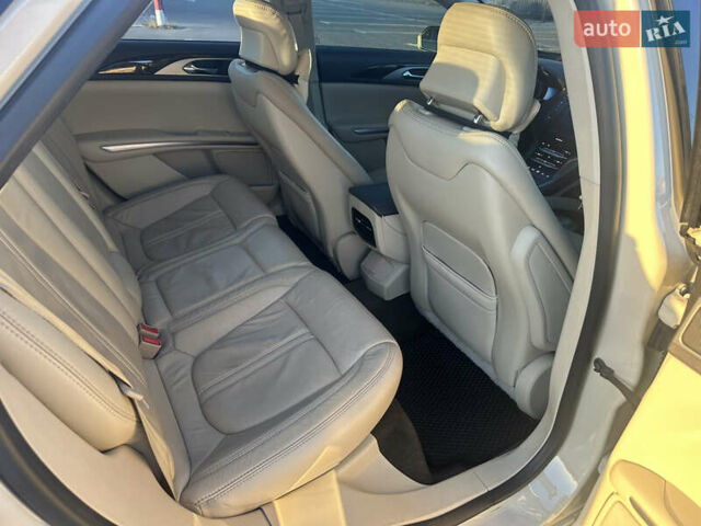 Бежевый Линкольн МКЗ, объемом двигателя 2 л и пробегом 198 тыс. км за 14300 $, фото 18 на Automoto.ua