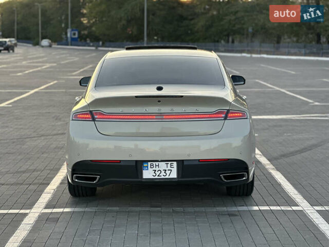 Бежевый Линкольн МКЗ, объемом двигателя 2 л и пробегом 198 тыс. км за 14300 $, фото 8 на Automoto.ua