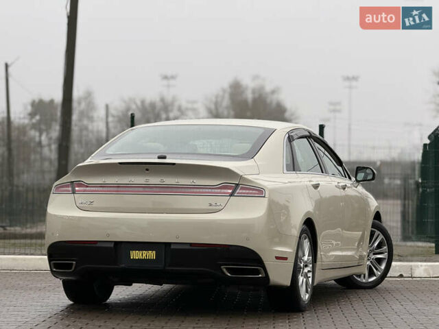 Бежевий Лінкольн MKZ, об'ємом двигуна 2 л та пробігом 190 тис. км за 13450 $, фото 16 на Automoto.ua