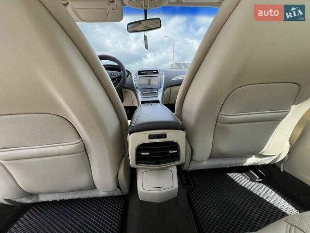 Бежевий Лінкольн MKZ, об'ємом двигуна 2 л та пробігом 116 тис. км за 12900 $, фото 12 на Automoto.ua