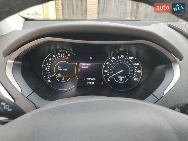 Бежевый Линкольн МКЗ, объемом двигателя 2 л и пробегом 132 тыс. км за 10000 $, фото 4 на Automoto.ua