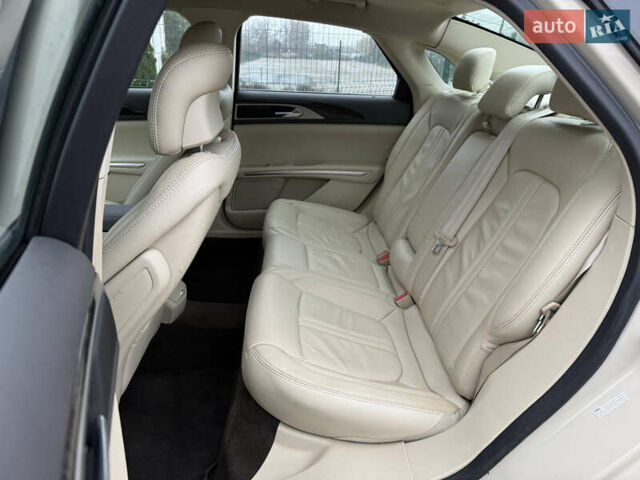 Бежевий Лінкольн MKZ, об'ємом двигуна 2 л та пробігом 190 тис. км за 13450 $, фото 42 на Automoto.ua