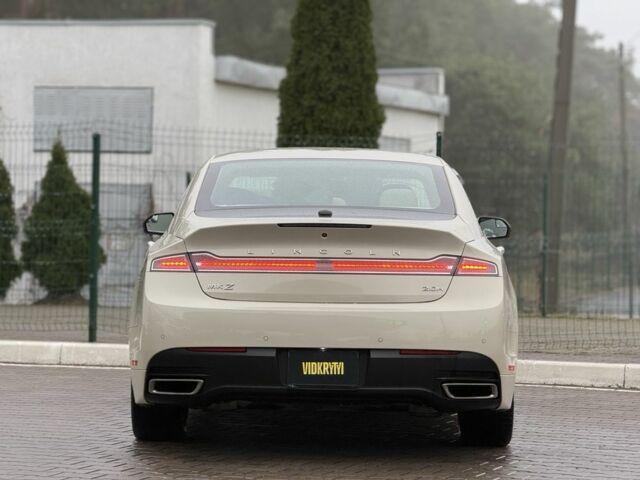 Бежевий Лінкольн MKZ, об'ємом двигуна 2 л та пробігом 190 тис. км за 13450 $, фото 5 на Automoto.ua