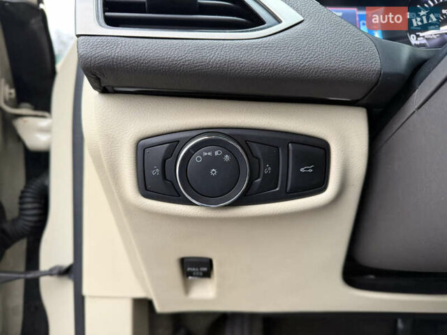 Бежевий Лінкольн MKZ, об'ємом двигуна 2 л та пробігом 190 тис. км за 13450 $, фото 30 на Automoto.ua