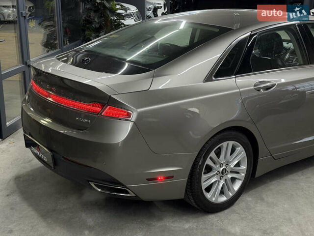 Бежевый Линкольн МКЗ, объемом двигателя 2 л и пробегом 172 тыс. км за 9100 $, фото 15 на Automoto.ua