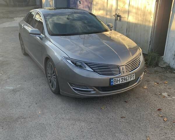 Бежевий Лінкольн MKZ, об'ємом двигуна 2 л та пробігом 136 тис. км за 14000 $, фото 1 на Automoto.ua