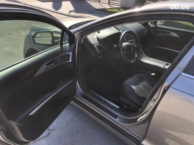 Бежевий Лінкольн MKZ, об'ємом двигуна 0 л та пробігом 186 тис. км за 12600 $, фото 5 на Automoto.ua