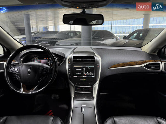 Бежевый Линкольн МКЗ, объемом двигателя 2 л и пробегом 172 тыс. км за 9100 $, фото 25 на Automoto.ua