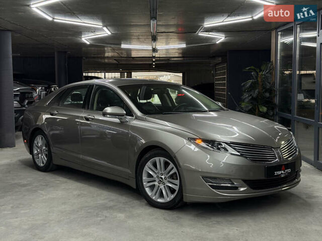 Бежевый Линкольн МКЗ, объемом двигателя 2 л и пробегом 172 тыс. км за 9100 $, фото 1 на Automoto.ua