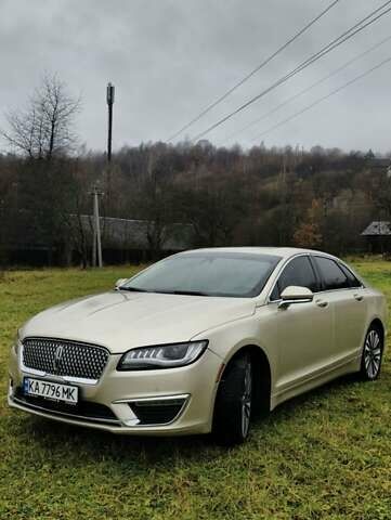 Бежевый Линкольн МКЗ, объемом двигателя 2 л и пробегом 210 тыс. км за 12000 $, фото 3 на Automoto.ua