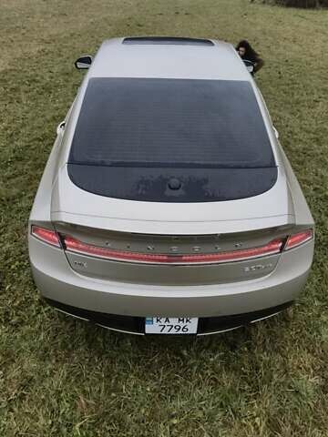 Бежевый Линкольн МКЗ, объемом двигателя 2 л и пробегом 210 тыс. км за 12000 $, фото 9 на Automoto.ua