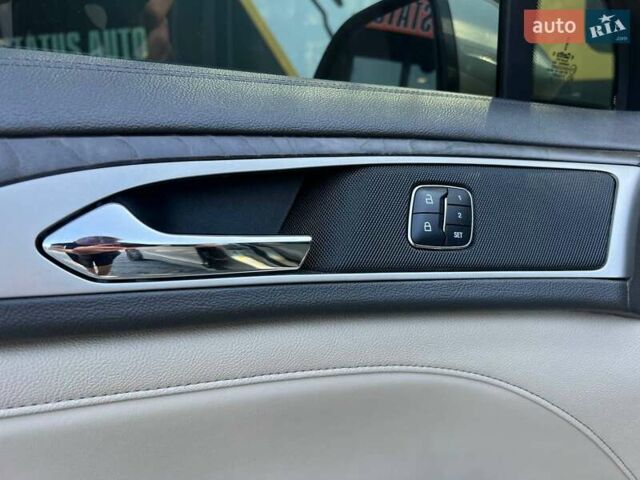 Бежевый Линкольн МКЗ, объемом двигателя 2 л и пробегом 112 тыс. км за 14700 $, фото 15 на Automoto.ua