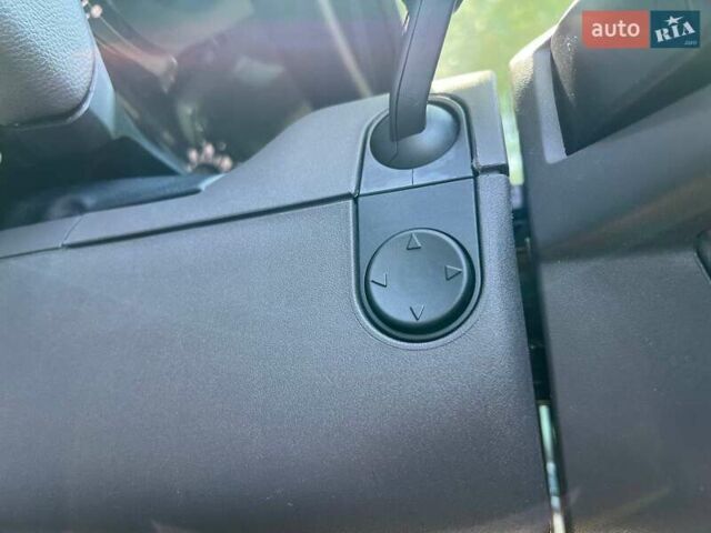 Бежевый Линкольн МКЗ, объемом двигателя 2 л и пробегом 112 тыс. км за 14700 $, фото 26 на Automoto.ua