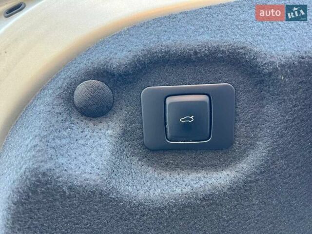 Бежевый Линкольн МКЗ, объемом двигателя 2 л и пробегом 112 тыс. км за 14700 $, фото 13 на Automoto.ua