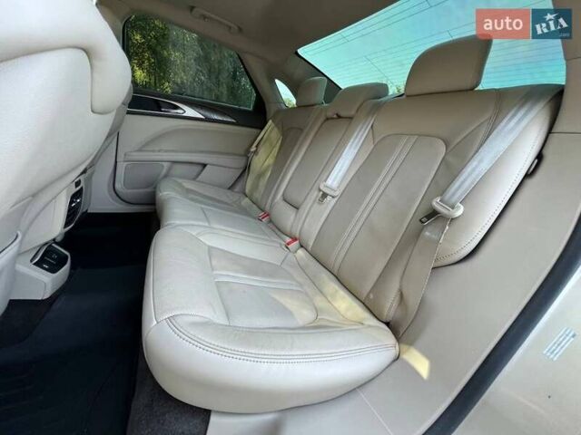 Бежевый Линкольн МКЗ, объемом двигателя 2 л и пробегом 112 тыс. км за 14700 $, фото 34 на Automoto.ua