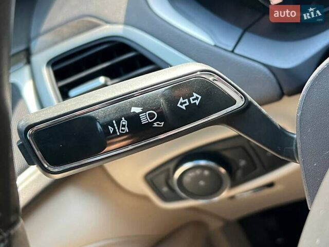 Бежевый Линкольн МКЗ, объемом двигателя 2 л и пробегом 112 тыс. км за 14700 $, фото 24 на Automoto.ua