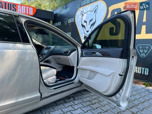 Бежевый Линкольн МКЗ, объемом двигателя 2 л и пробегом 112 тыс. км за 14700 $, фото 37 на Automoto.ua