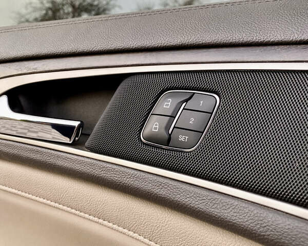 Бежевый Линкольн МКЗ, объемом двигателя 2 л и пробегом 110 тыс. км за 13500 $, фото 13 на Automoto.ua