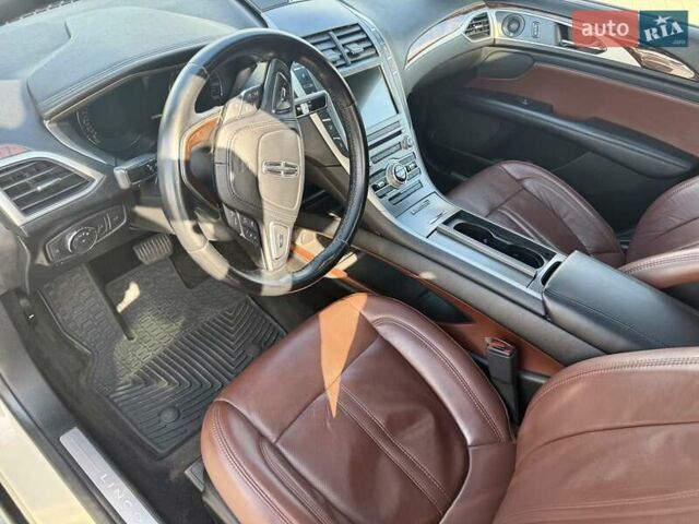 Бежевый Линкольн МКЗ, объемом двигателя 3 л и пробегом 123 тыс. км за 19000 $, фото 7 на Automoto.ua