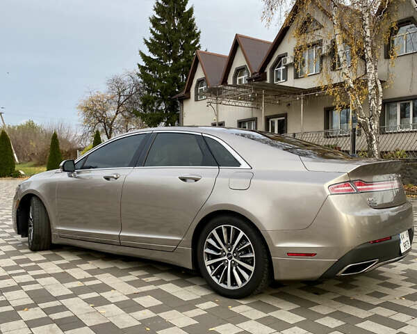 Бежевый Линкольн МКЗ, объемом двигателя 2 л и пробегом 110 тыс. км за 13500 $, фото 2 на Automoto.ua
