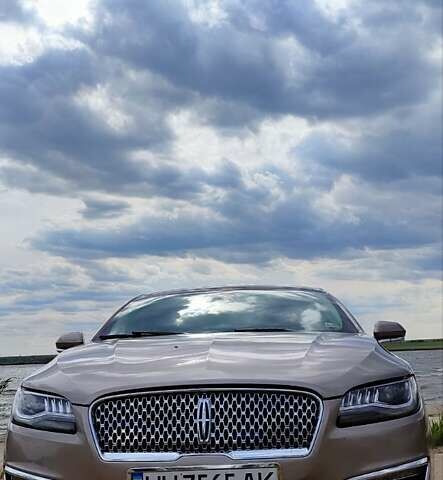 Бежевий Лінкольн MKZ, об'ємом двигуна 2 л та пробігом 107 тис. км за 21000 $, фото 5 на Automoto.ua