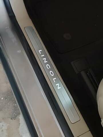 Бежевий Лінкольн MKZ, об'ємом двигуна 2 л та пробігом 107 тис. км за 21000 $, фото 18 на Automoto.ua